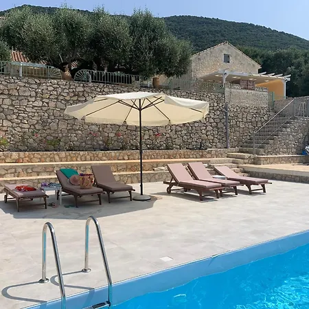 Kouvarata Stavros Villa *